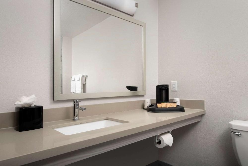Quality Inn Atlantic Beach-Mayo Clinic Jax Area Image 18