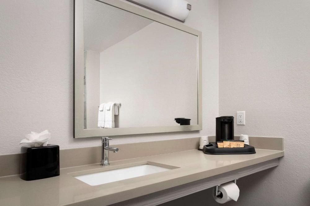 Quality Inn Atlantic Beach-Mayo Clinic Jax Area Image 30